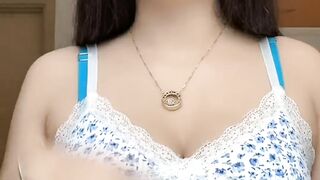 Cewek cantik menggoda