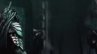 У Хищника первый трофей _ Чужой против Хищника (2004)