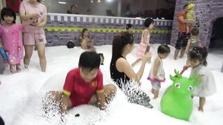 Activities for kids and ABCkidTV Misa at Indoor playground Family Fun for children