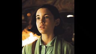 Beautiful girl Enter the past world using Magic chalk