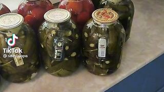 Сюрприз в банці