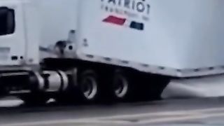 Quand tu te crois dans GTA 17.