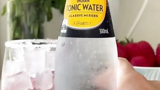 Strawberry juice ????????????