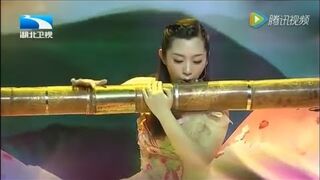 ( The world's largest flute In China )