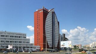 Office Invest Business Center - panoramic elevator ride