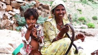 Mothers day|ek maa ne kuchla he Yahan kisi sanp ka ser