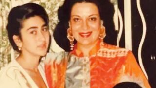 Kareena kapoor and Karisma Kapoor unseen photos