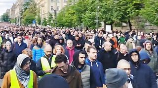 Вълнения в Сърбия