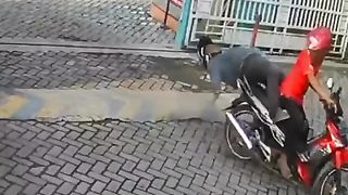 Siapa yang salah