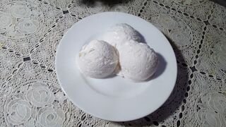 2 Ingredients Vanilla Ice cream