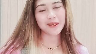 Di bawa nyanyi ajah