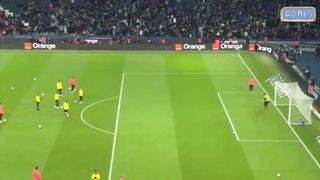 Neymar scores a goal | Easy goal |Neymar vs. Mbappe