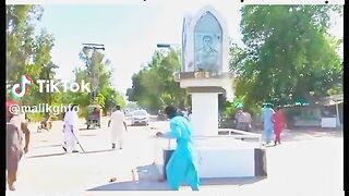 شہیدوں کا کیا قصور ہے ظالموں