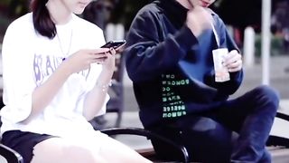 Viral Bikin Baper suapin cewek minum