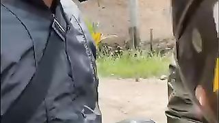 Sama sama cari makan jadi gimana ya