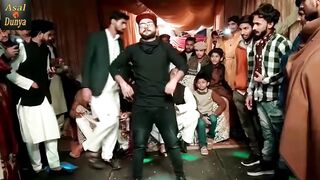 Boy Dance On Meray Paas Tum Ho Song