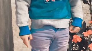 bachay ka style chek karo