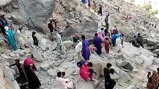 Dil ki hai dua Maa ke dar pe ja ao