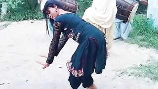 dhol girl dance