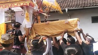 process of departure of the corpse to the setra (cemetery)