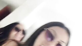Que porque no tenemos novio?????