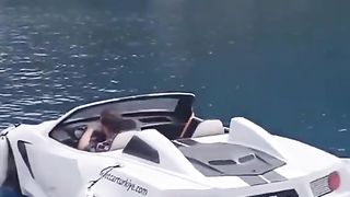 Manta supercar