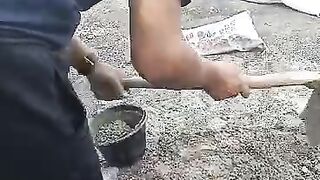 Aneh!!. Ada sesuatu dalam adukan