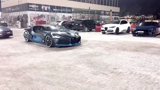 TESLA PLAID VS BUGATTI DIVO