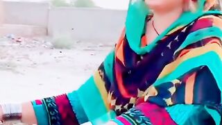 RAAS NA AAYA PIYAR WAY WACHRA MERA YAAR WAY.