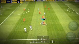 Nutmeg by Marquinhos
