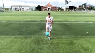 Goalkeeper and 5 ball????⚽️ #shorts #football #soccer #training #sports #foryou #fyp