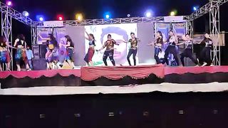 Girls dance 4