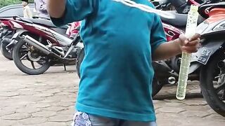 yumna playing water balloons is very exciting