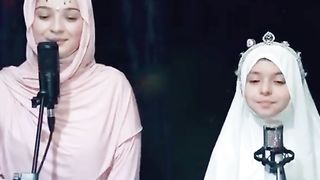 Naat by khadija bismilah bismilah