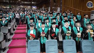 WISUDA YANG MENGHARUKAN