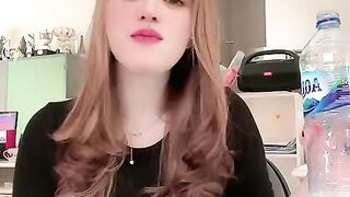 Viral cewek cantik duduk manis