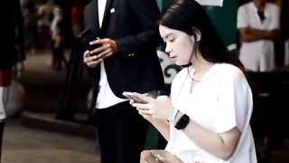 VIRAL NEKAN FOTO CEWEK EH MALAH DIAJAK FOTO