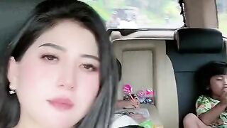 Bundanya Gemoy Anaknya Gemesin