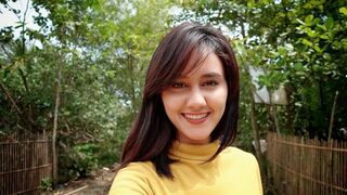 Jodilee Warwick, si bule cantik kena cium bocil.