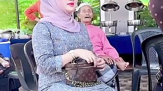 Bunda Cantik lagi Kondangan