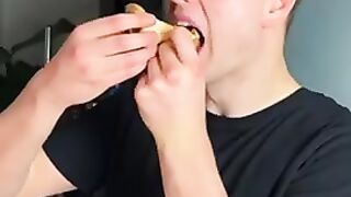 How make pepperoni pizza