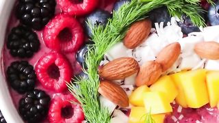 Top Eight of the healthiest Berries You can eat #foodandhealth #shorts #ytshorts #benefitsofberries