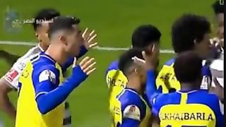 شاهد غضب رونالدو بعد أعطاه بطاقة صفرا ????????