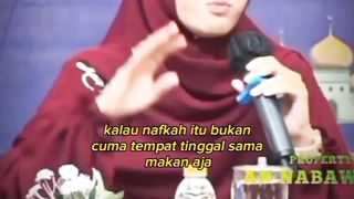Yang menikmati istri cantik ya suami