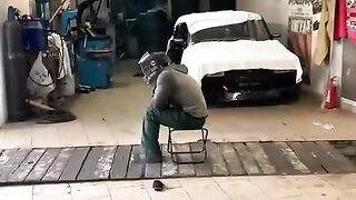 А что будет со мной при взрыве петарды?