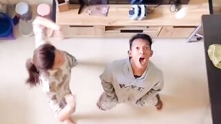 Gokil aaahhhh parah niiiiii..tenang tenang jangan panik wwkwkkwk