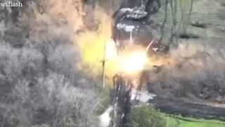 Ukrainian paratrooper destroys Russian tank anti-tank missile at close range