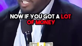 Your girlfriend shows your pocket ????
