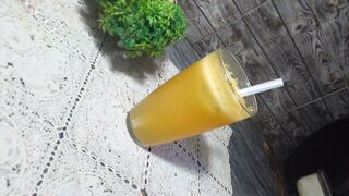 Peach refracting drink