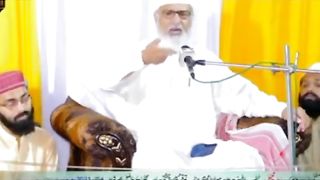 Farishtay lalint kab bhajtay hay